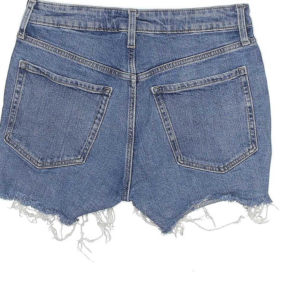 NWT high rise distressed denim shorts - Picture 2 of 7
